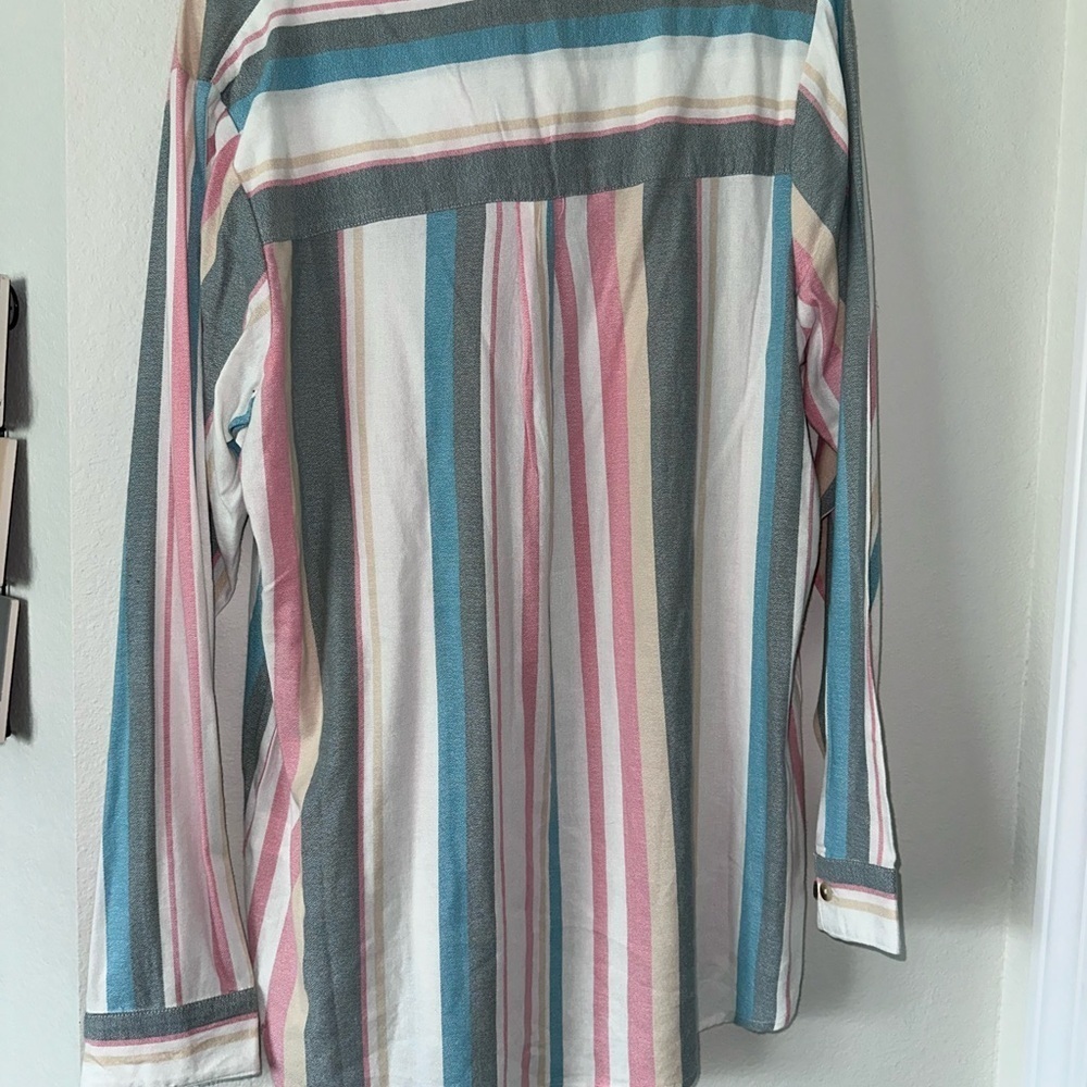 BKE Multicolor Striped Button Up Blouse NWT - Picture 3 of 5